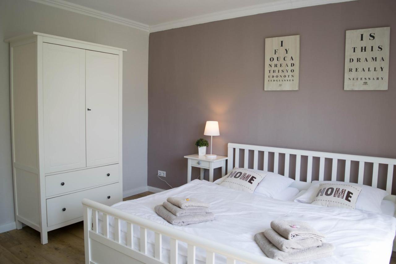 Nordic Im Deichhaus Appartement Husum  Buitenkant foto