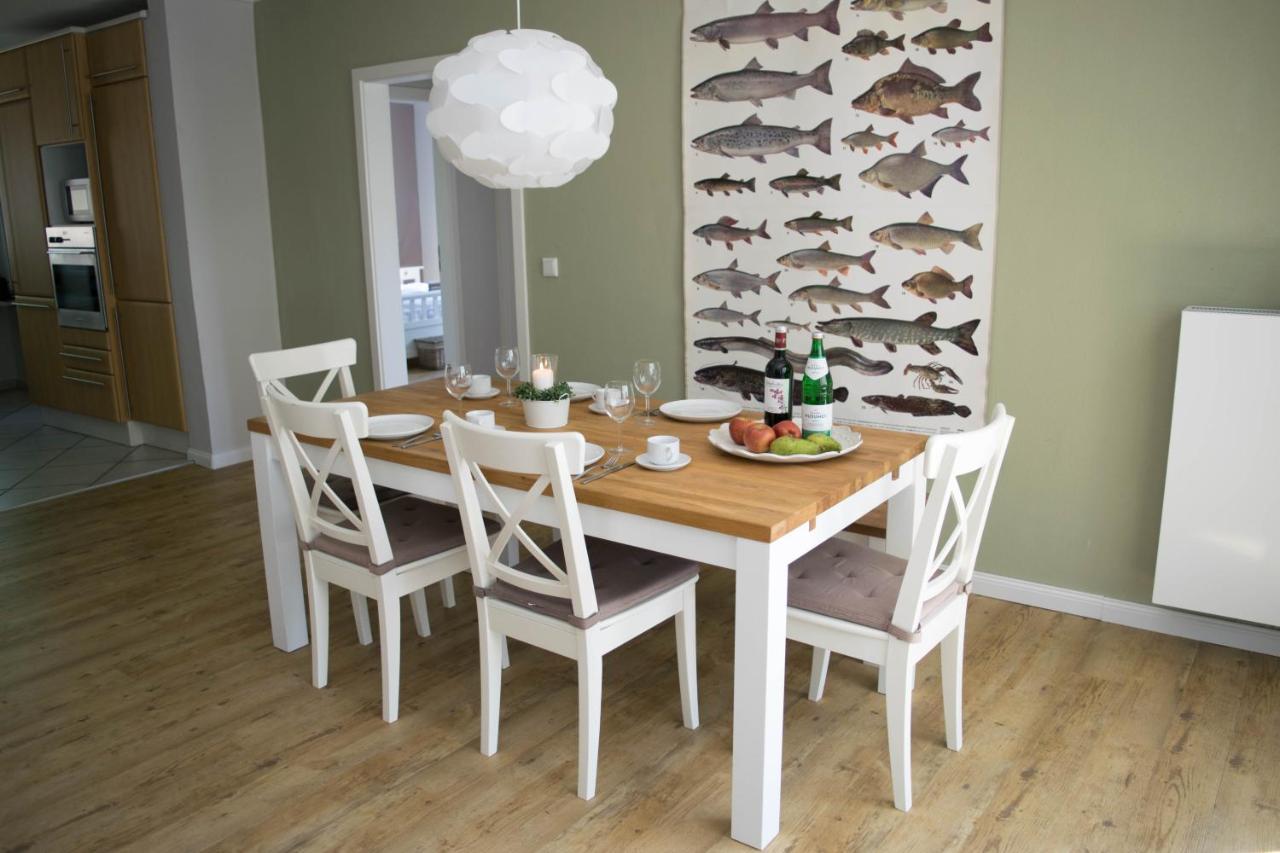 Nordic Im Deichhaus Appartement Husum  Buitenkant foto